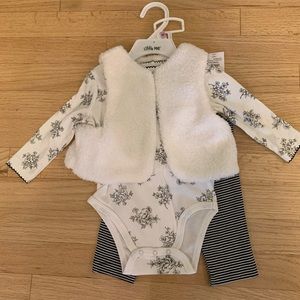 Little Me black and white outfit. NWT!